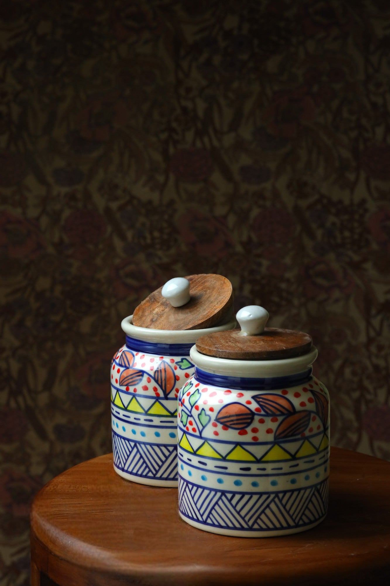 Aesthetic jar with lid