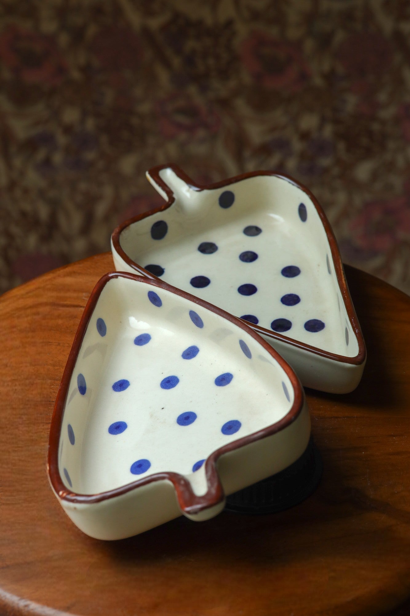 Leaf shaped snack Plate