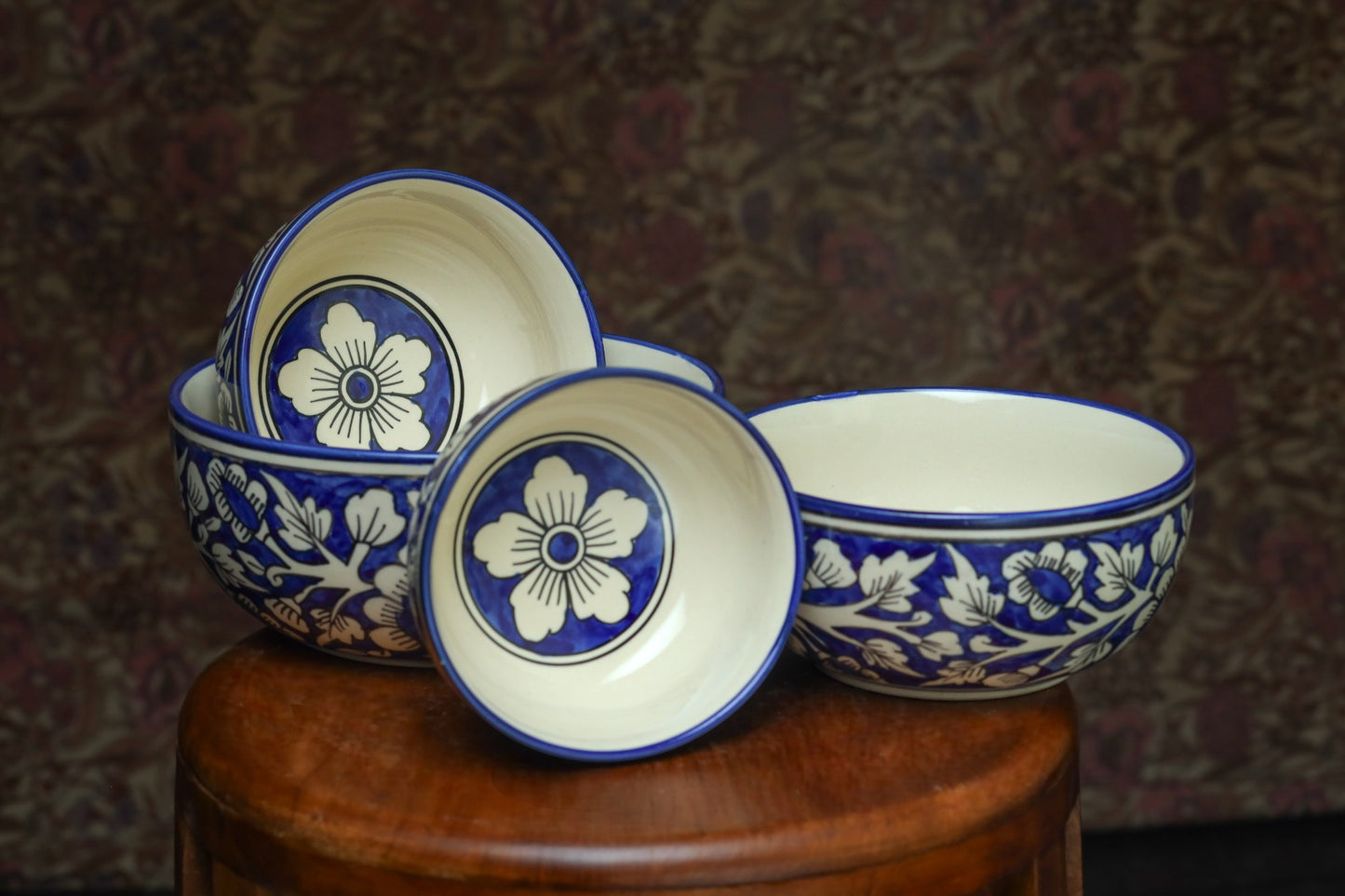 Blue bowls with floral pattern - Set of 4