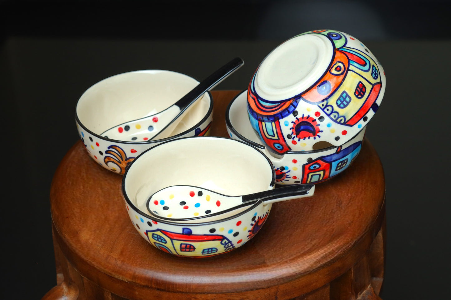 Vibrant Soup bowls with Spoon (Set of 2)