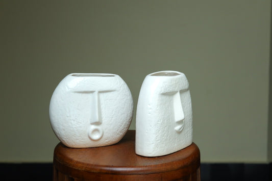 Face shaped White Vase - Set of 2