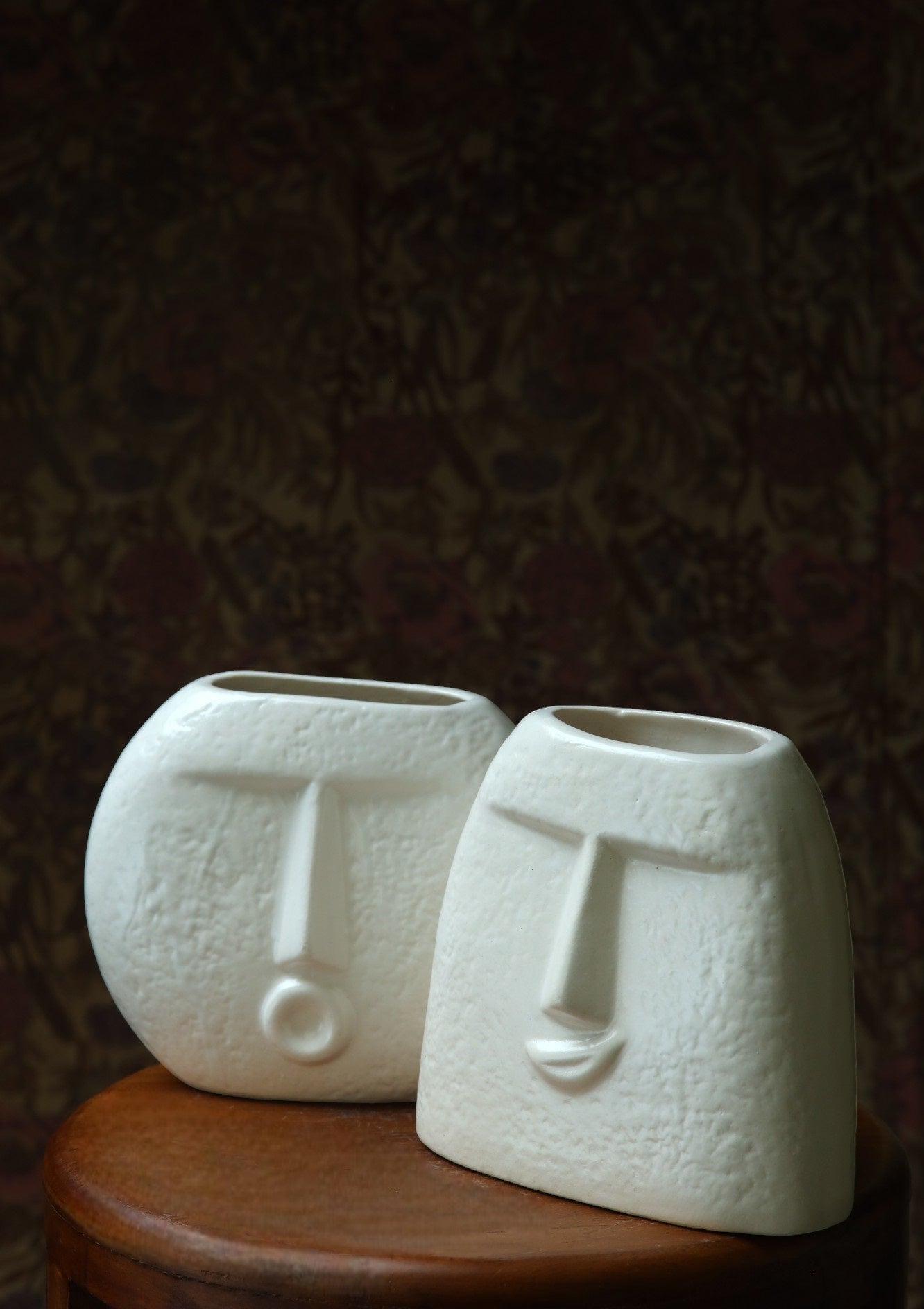 Face shaped White Vase - Set of 2