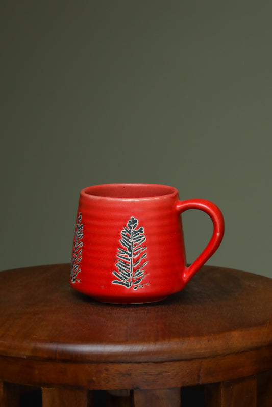 Elegant nature inspired red cups
