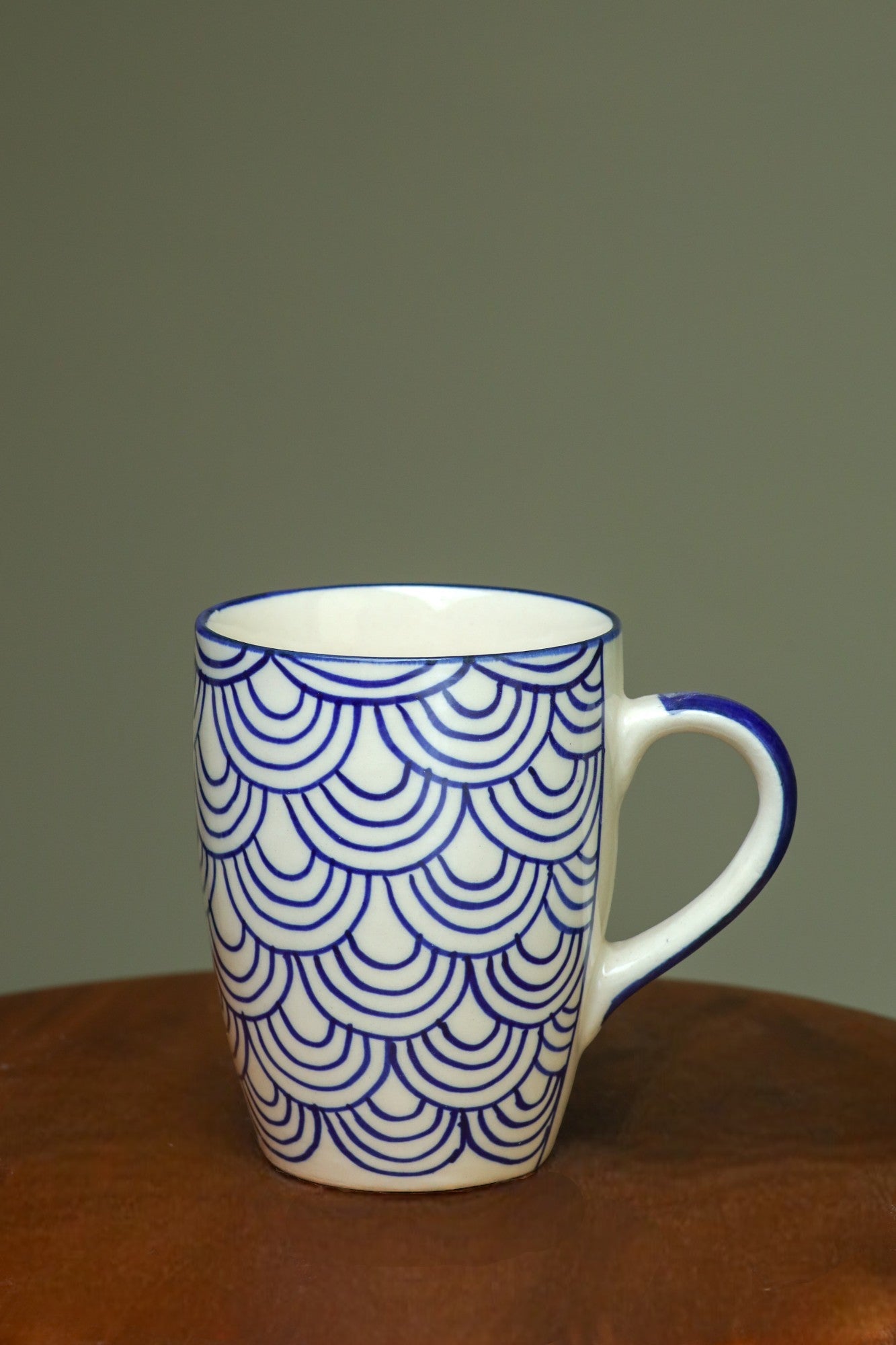 White mugs with blue motif