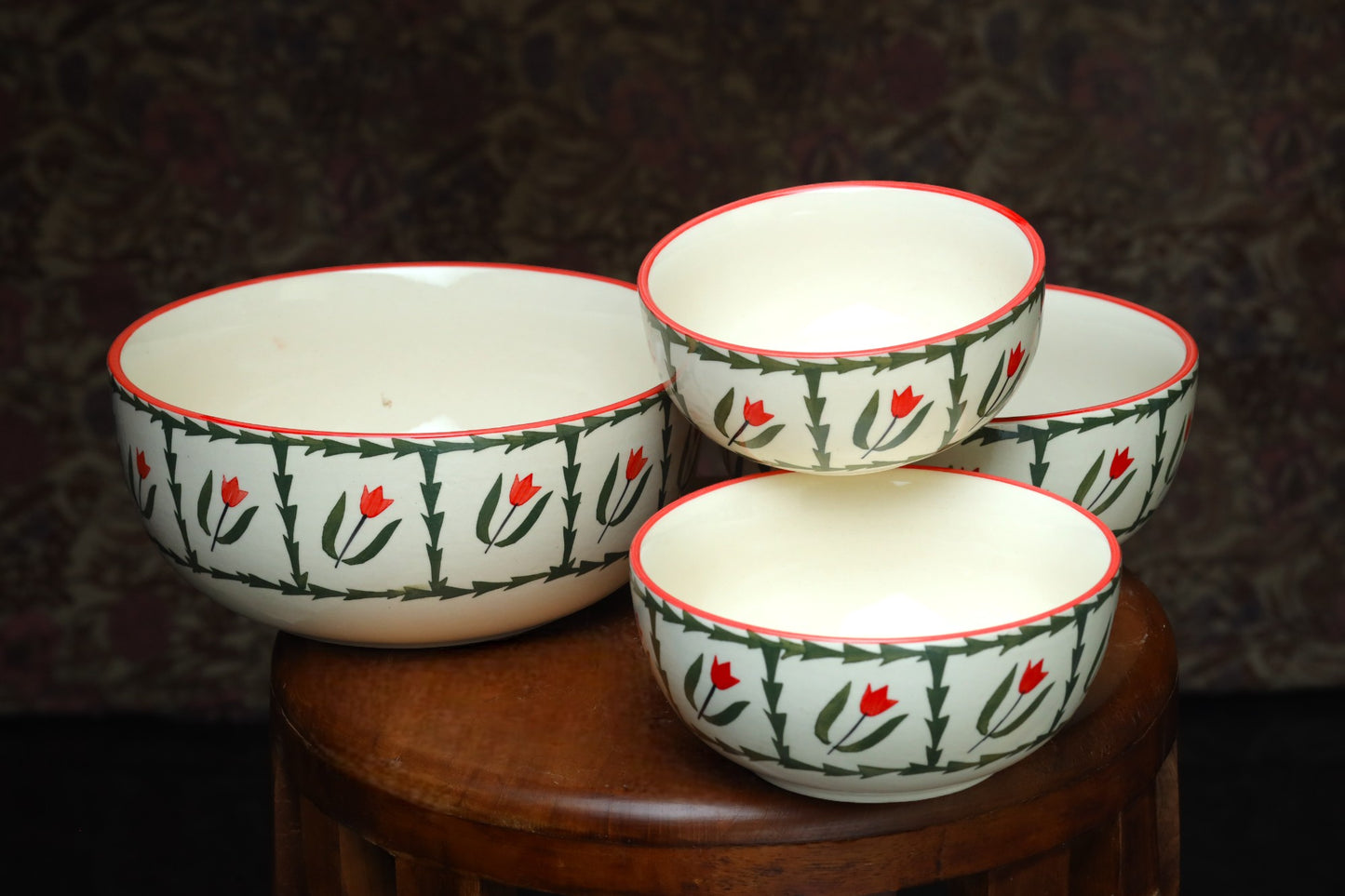 Bowls with floral pattern - Set of 4