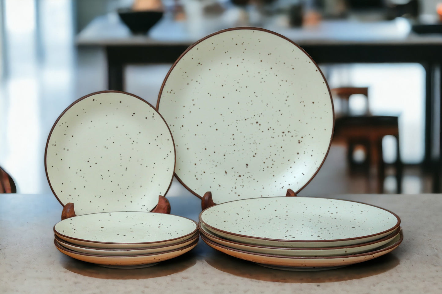 Cream Spotted Dinner & Quarter Plate Set